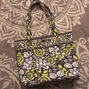 Vera Bradley Vera Tote in Citron